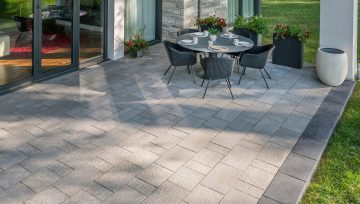 Nettoyez votre revêtement de pavés pour l’été